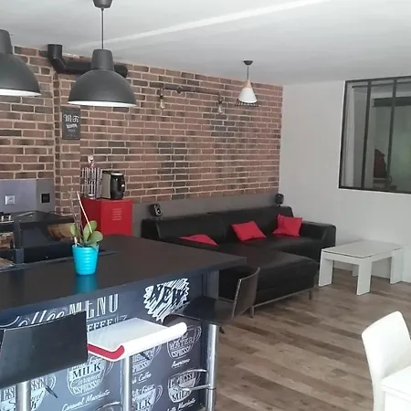 Maison dans quartier calme LʼIsle-sur-la-Sorgue Extérieur photo