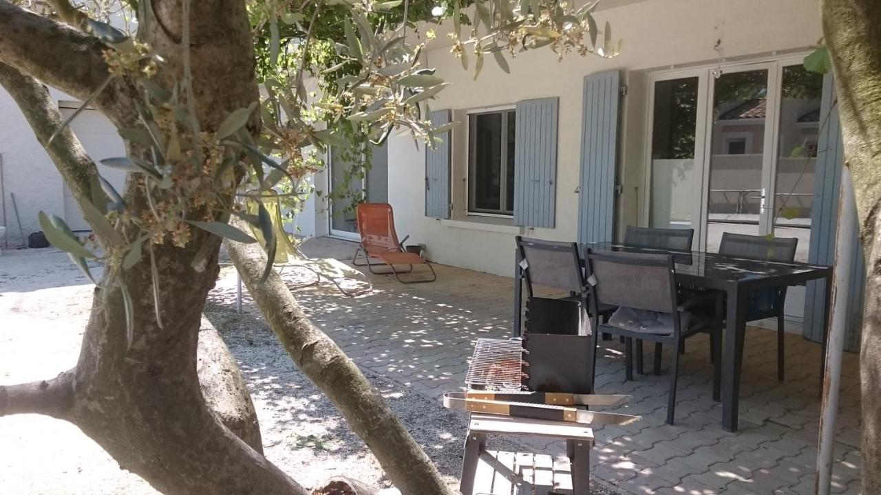 Maison Dans Quartier Calme Hébergement de vacances LʼIsle-sur-la-Sorgue